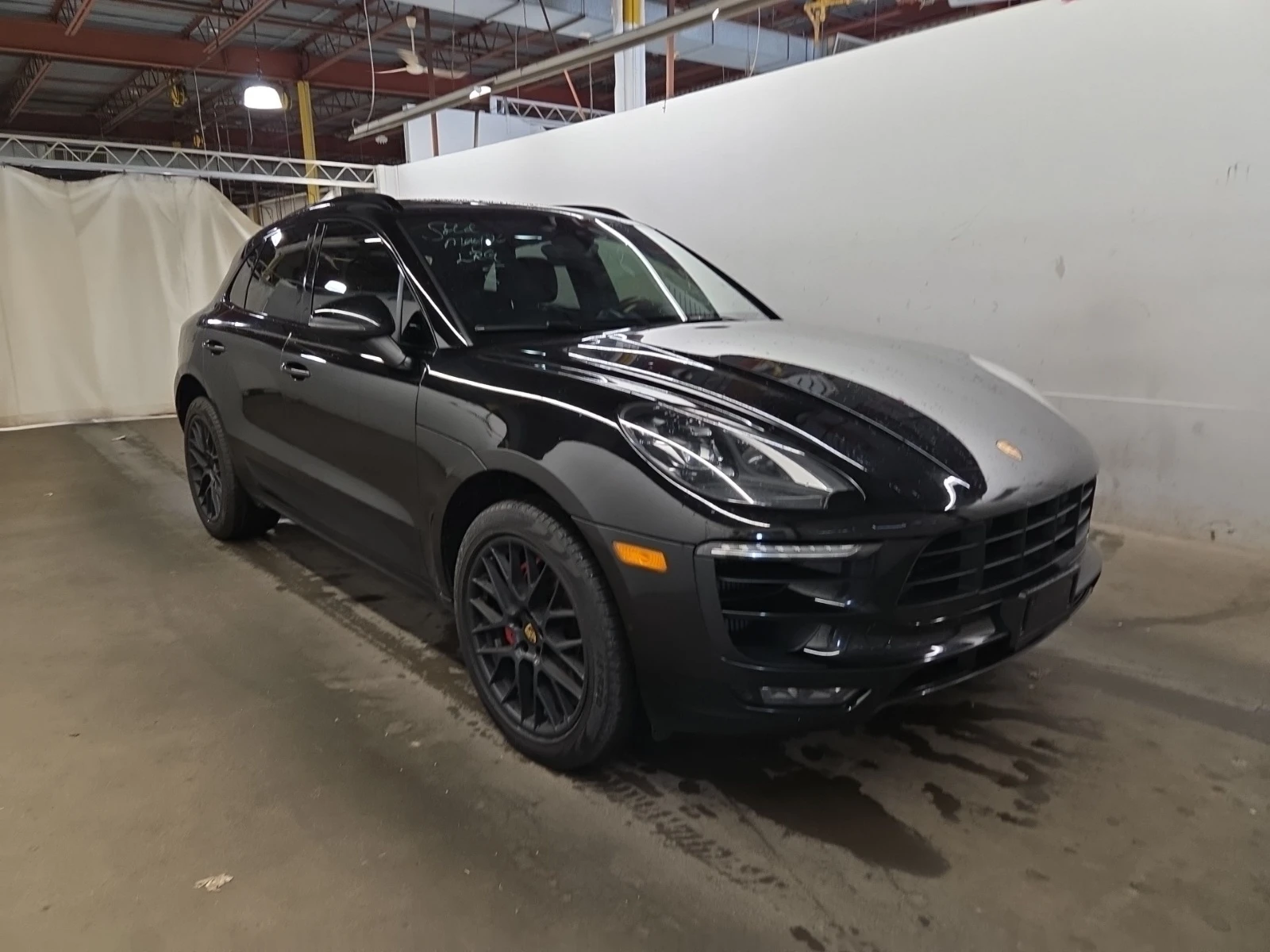 Porsche Macan GTS * * CARFAX * * АВТО КРЕДИТ * * , снимка 2 - Автомобили и джипове - 54813852