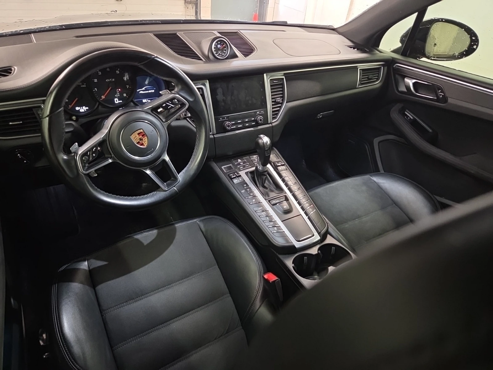 Porsche Macan GTS * * CARFAX * * АВТО КРЕДИТ * * , снимка 7 - Автомобили и джипове - 54813852