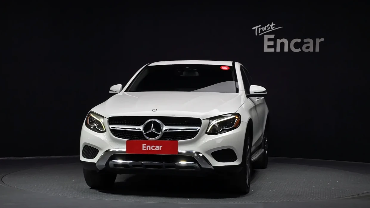 Mercedes-Benz GLC КУПЕ * КАМЕРА * МЪРТВА ТОЧКА * , снимка 3 - Автомобили и джипове - 54837307