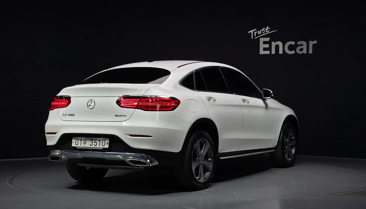 Mercedes-Benz GLC КУПЕ * КАМЕРА * МЪРТВА ТОЧКА * , снимка 4 - Автомобили и джипове - 54837307