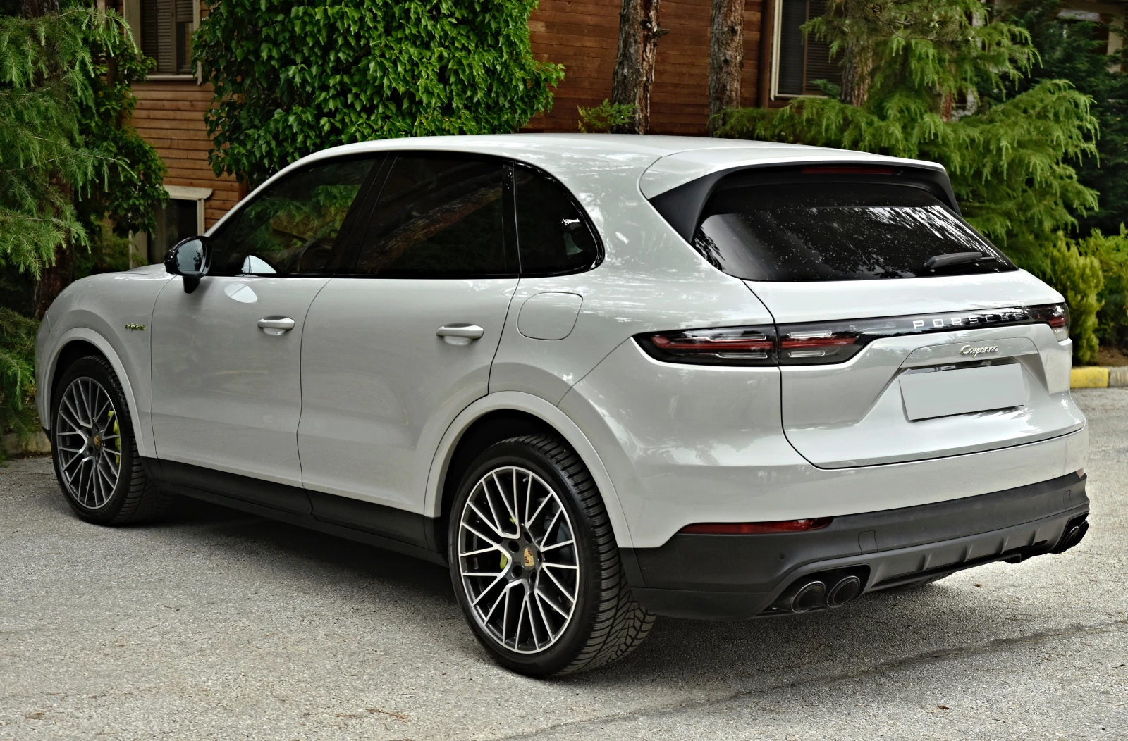 Porsche Cayenne E-HYBRID * PLUG-IN HYBRID* * 360* , снимка 6 - Автомобили и джипове - 54905884