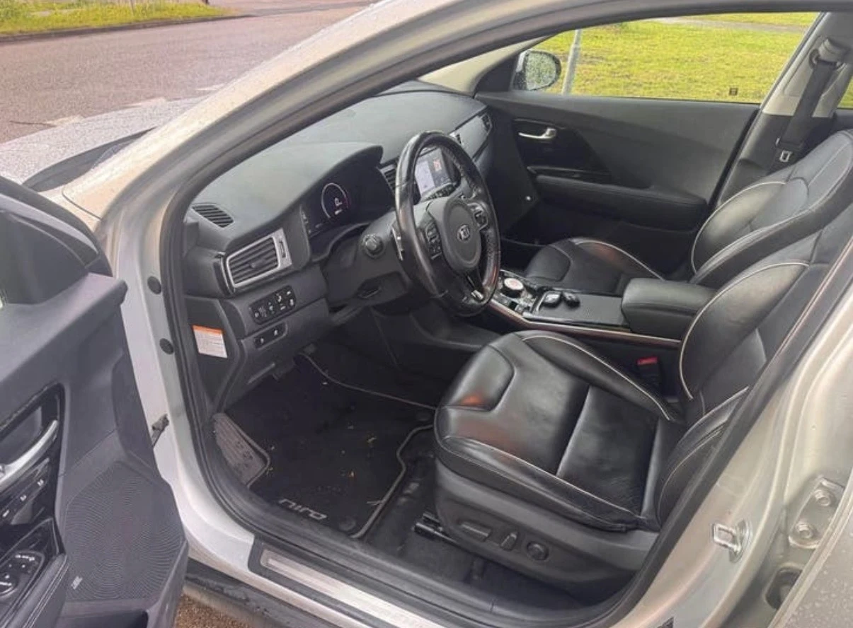 Kia Niro Premium Line 64kW, снимка 6 - Автомобили и джипове - 54924229