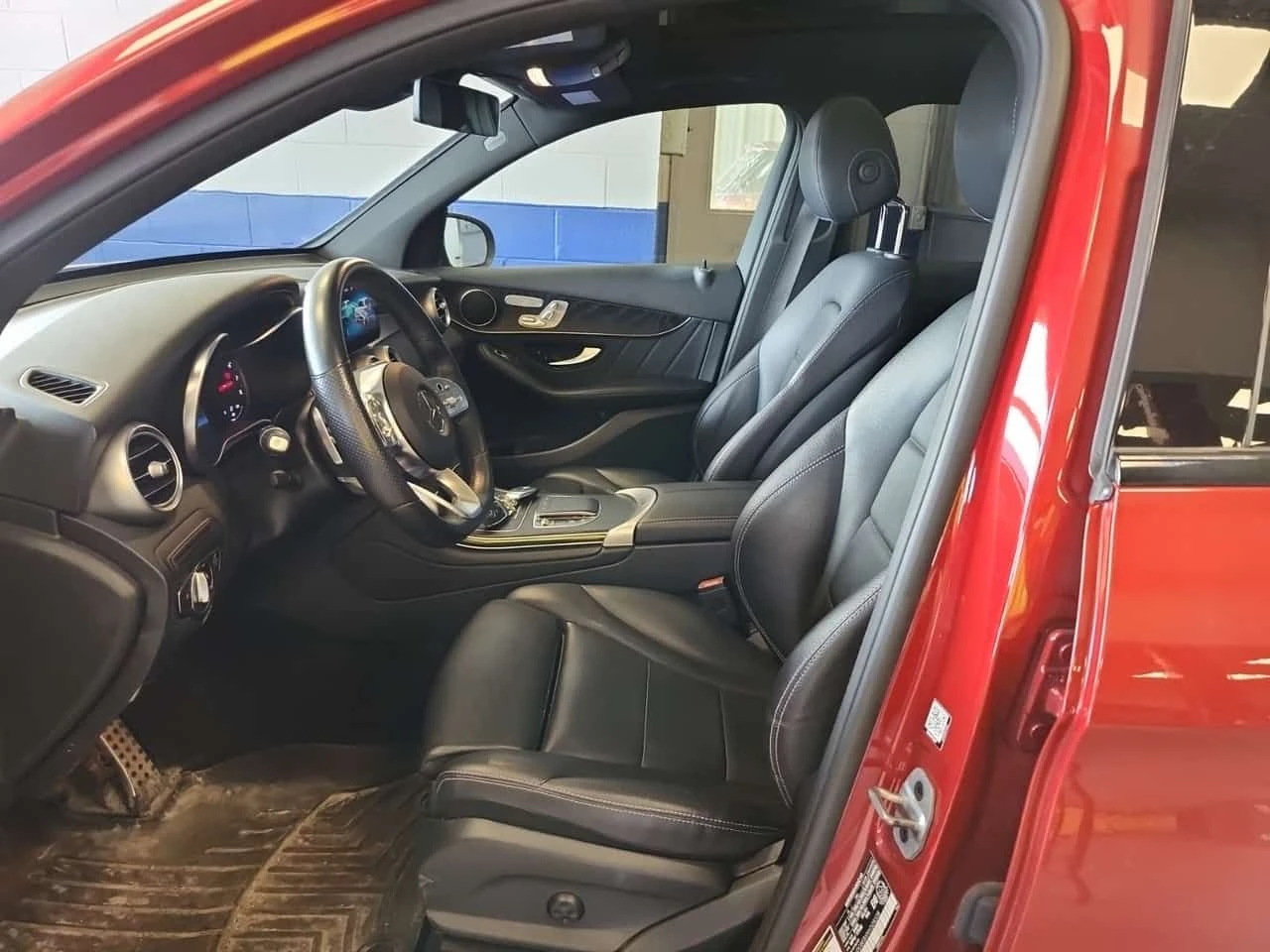 Mercedes-Benz GLC 300  | AMG PACK | PANO | MEMORY | , снимка 8 - Автомобили и джипове - 54944323