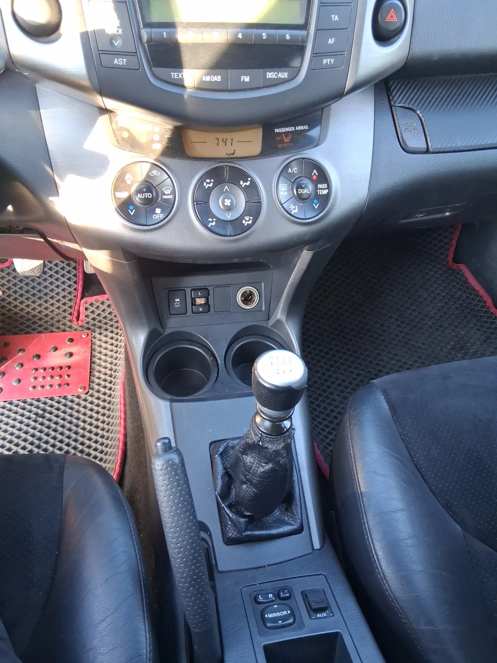Toyota Rav4 2.2 D-4D 4x4, 150 �.�., 6-�������� ����� ��������� | Mobile.bg � ����������� 8