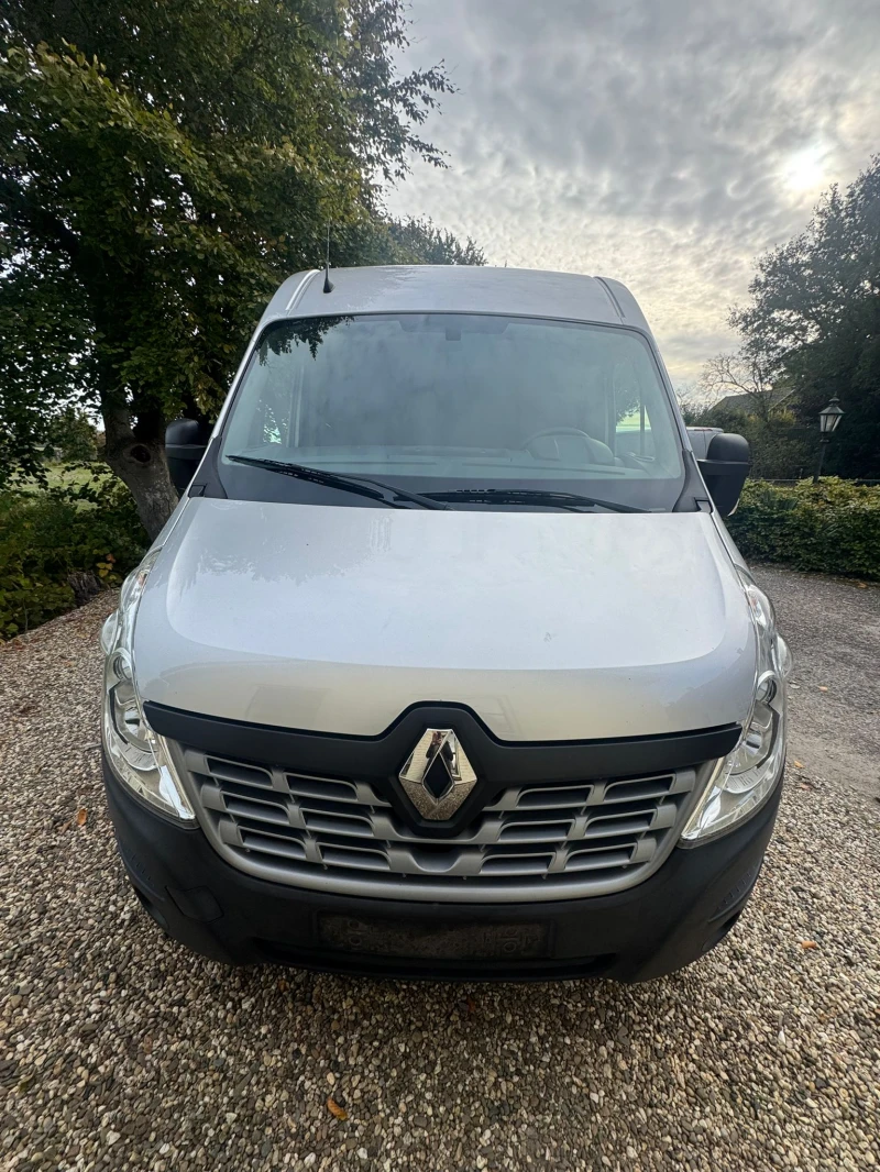 Renault Master, снимка 2 - Бусове и автобуси - 52341437