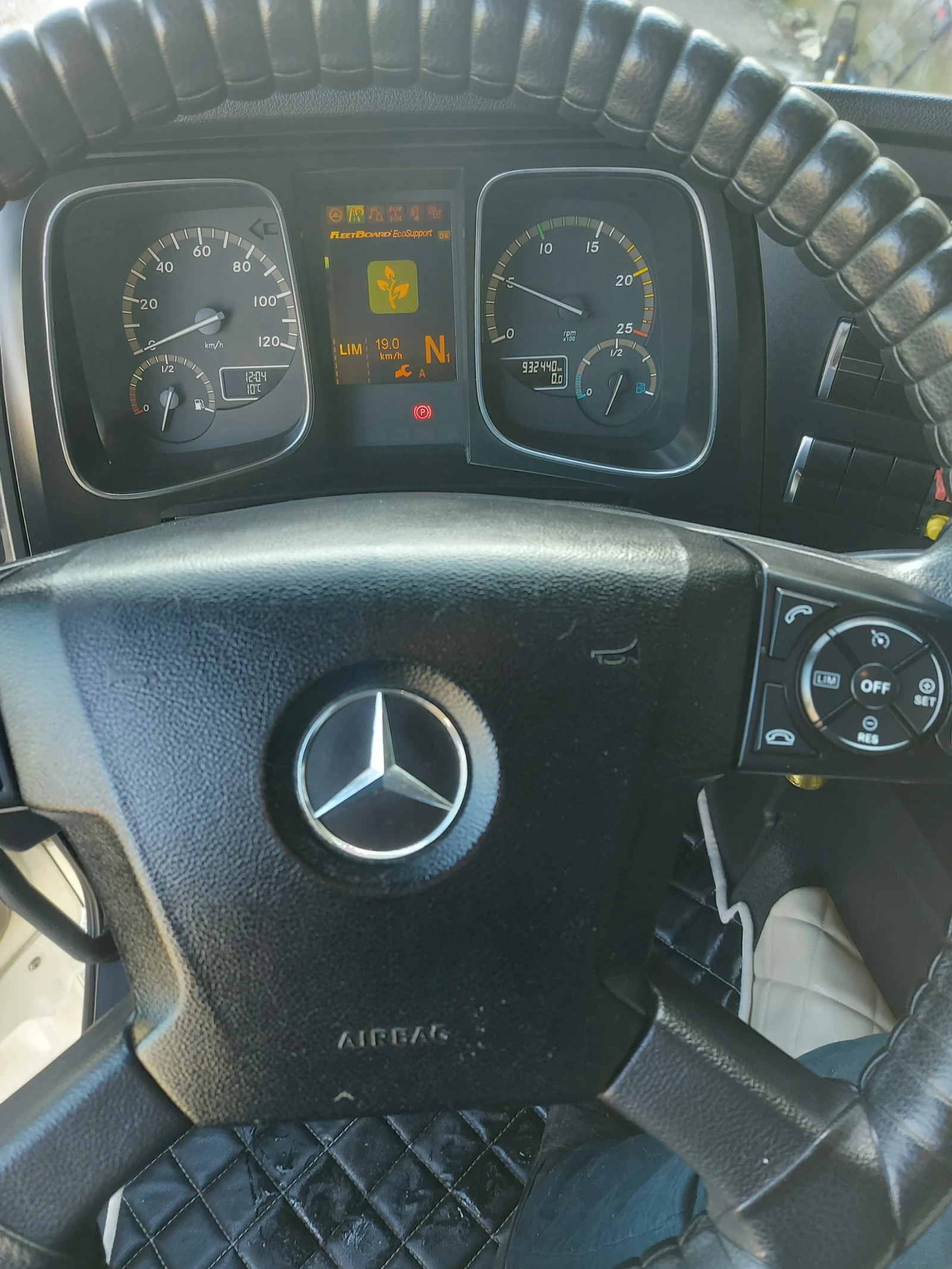 Mercedes-Benz Actros 18430 АДР - изображение 10