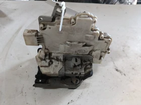 ����� �� �������� �� ����� (����� ����) 4G0839015 Audi A7