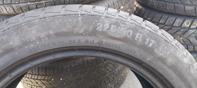 Гуми Зимни 225/50R17, снимка 8 - Гуми и джанти - 34164744