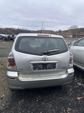 Toyota Corolla verso 2.0 D-4D 116К.с  ляв волан НА ЧАСТИ, снимка 5