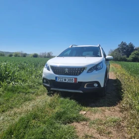 Обява за продажба на Peugeot 2008 1.2 бензин 110к.с турбо ~17 950 лв. - изображение 1