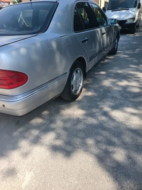 Обява за продажба на Mercedes-Benz E 250 2.5 турбодизел eleganche ~2 900 лв. - изображение 3