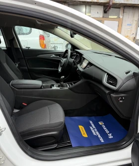 Opel Insignia 2018г.Grand Sport 1.6 CDTI DPF Selective - 9200 € / 17993.64 лв. - 33332510 9