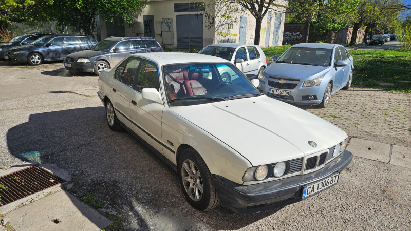 BMW 520, снимка 4 - Автомобили и джипове - 46226947