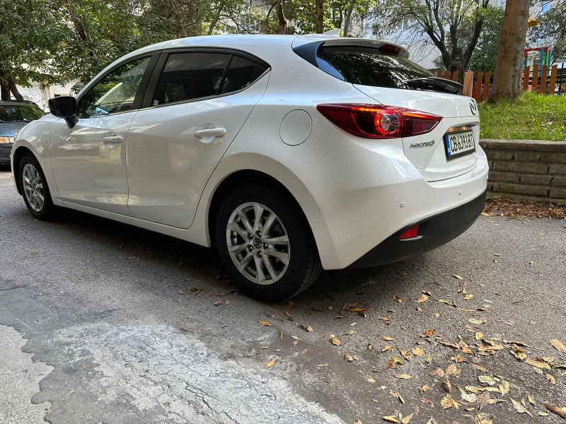 Mazda 3, снимка 6 - Автомобили и джипове - 47579337