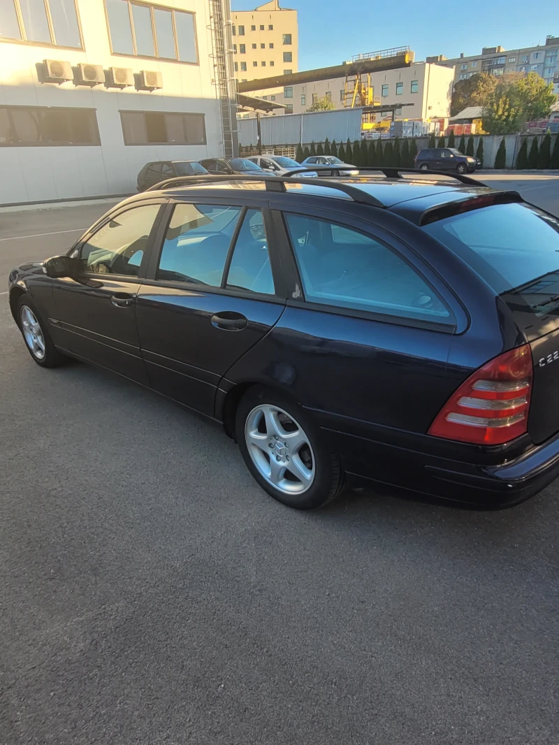 Mercedes-Benz C 220, снимка 5 - Автомобили и джипове - 47682495