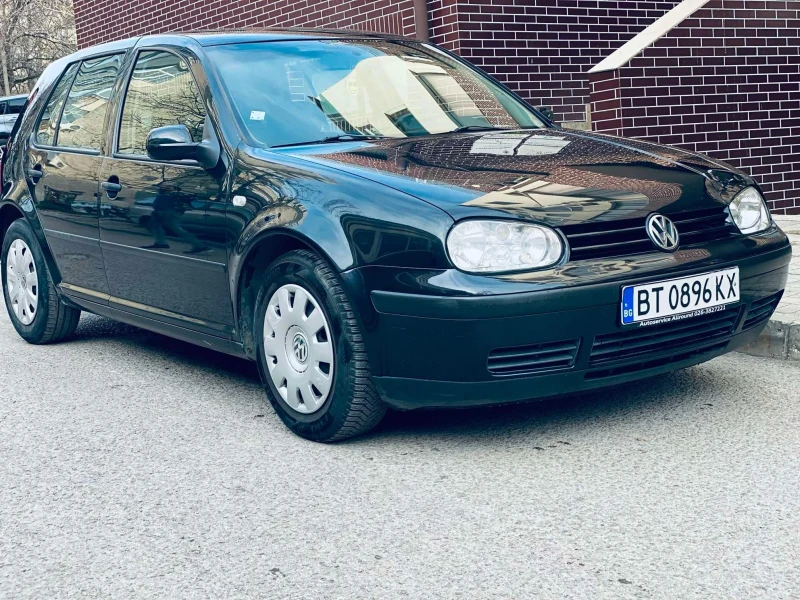 VW Golf, снимка 1 - Автомобили и джипове - 49481337