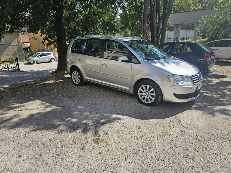 VW Touran, снимка 3 - Автомобили и джипове - 52662593