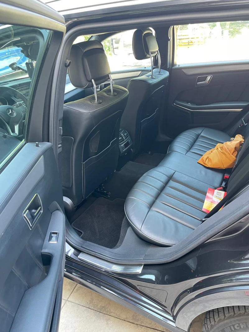 Mercedes-Benz E 350 4matic, 7g-tronic, снимка 10 - Автомобили и джипове - 50590864