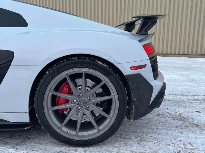 Audi R8 V10 performance CARFAX АВТО КРЕДИТ , снимка 11 - Автомобили и джипове - 52719851