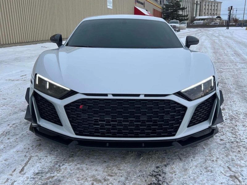 Audi R8 V10 performance CARFAX АВТО КРЕДИТ , снимка 3 - Автомобили и джипове - 52719851