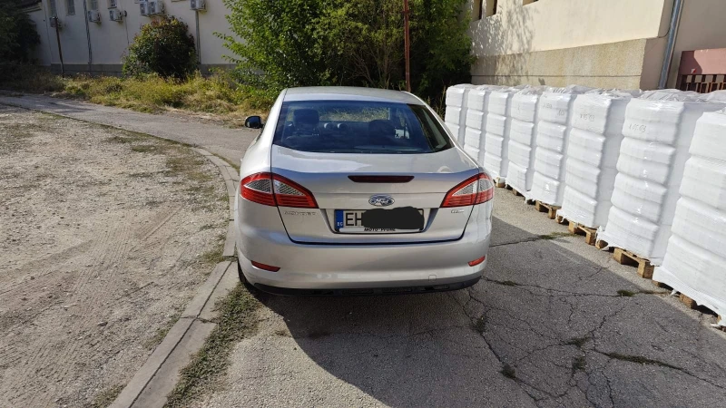 Ford Mondeo Ghia, снимка 10 - Автомобили и джипове - 52913940