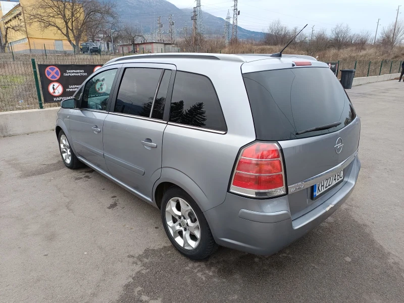 Opel Zafira 1, 9 CDTI, снимка 3 - Автомобили и джипове - 53129619
