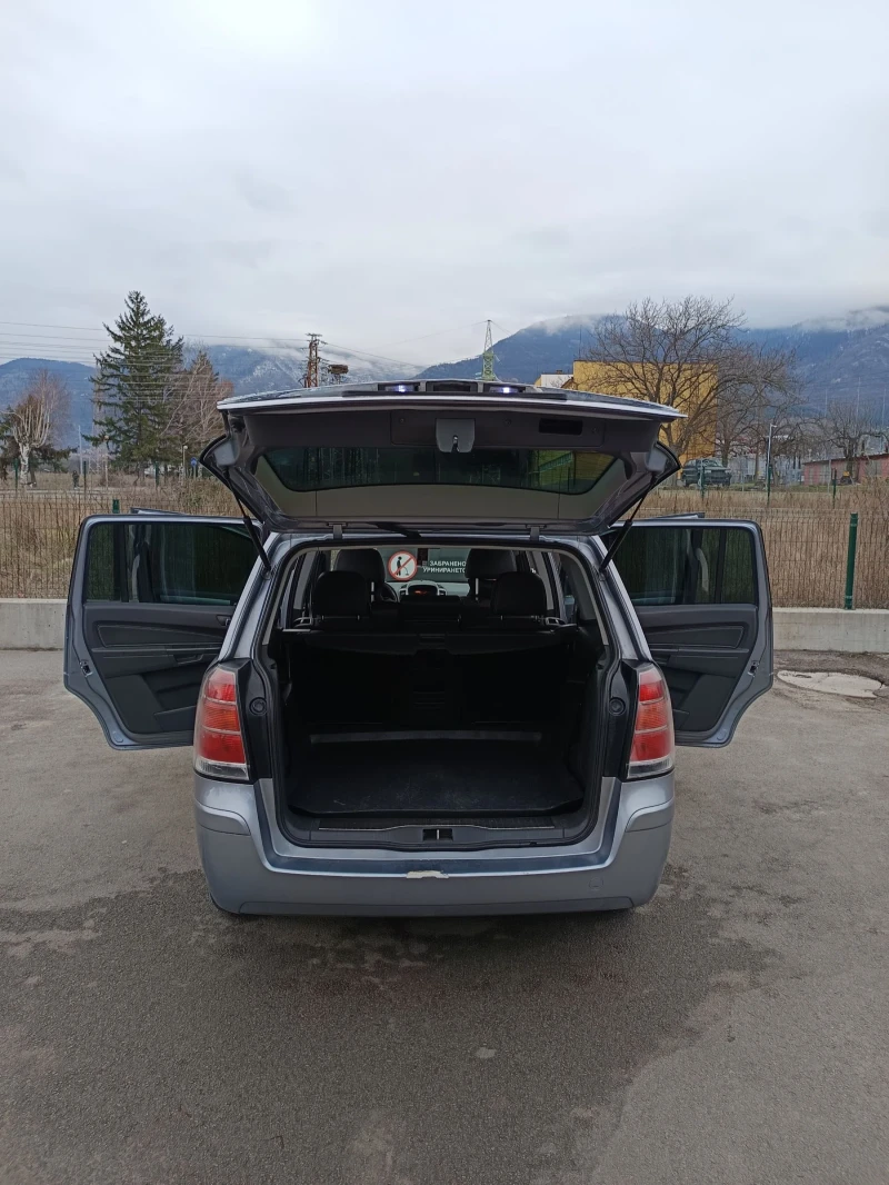 Opel Zafira 1, 9 CDTI, снимка 9 - Автомобили и джипове - 53129619