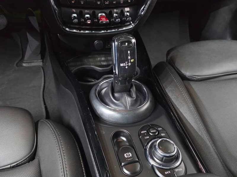 Mini Clubman КРАЙНА ЦЕНА: 20210 EUR !!!РЕАЛНА КРАЙНА ЦЕНА!!!, снимка 9 - Автомобили и джипове - 55982298
