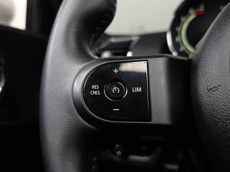 Mini Clubman КРАЙНА ЦЕНА: 20210 EUR !!!РЕАЛНА КРАЙНА ЦЕНА!!!, снимка 15 - Автомобили и джипове - 55982298