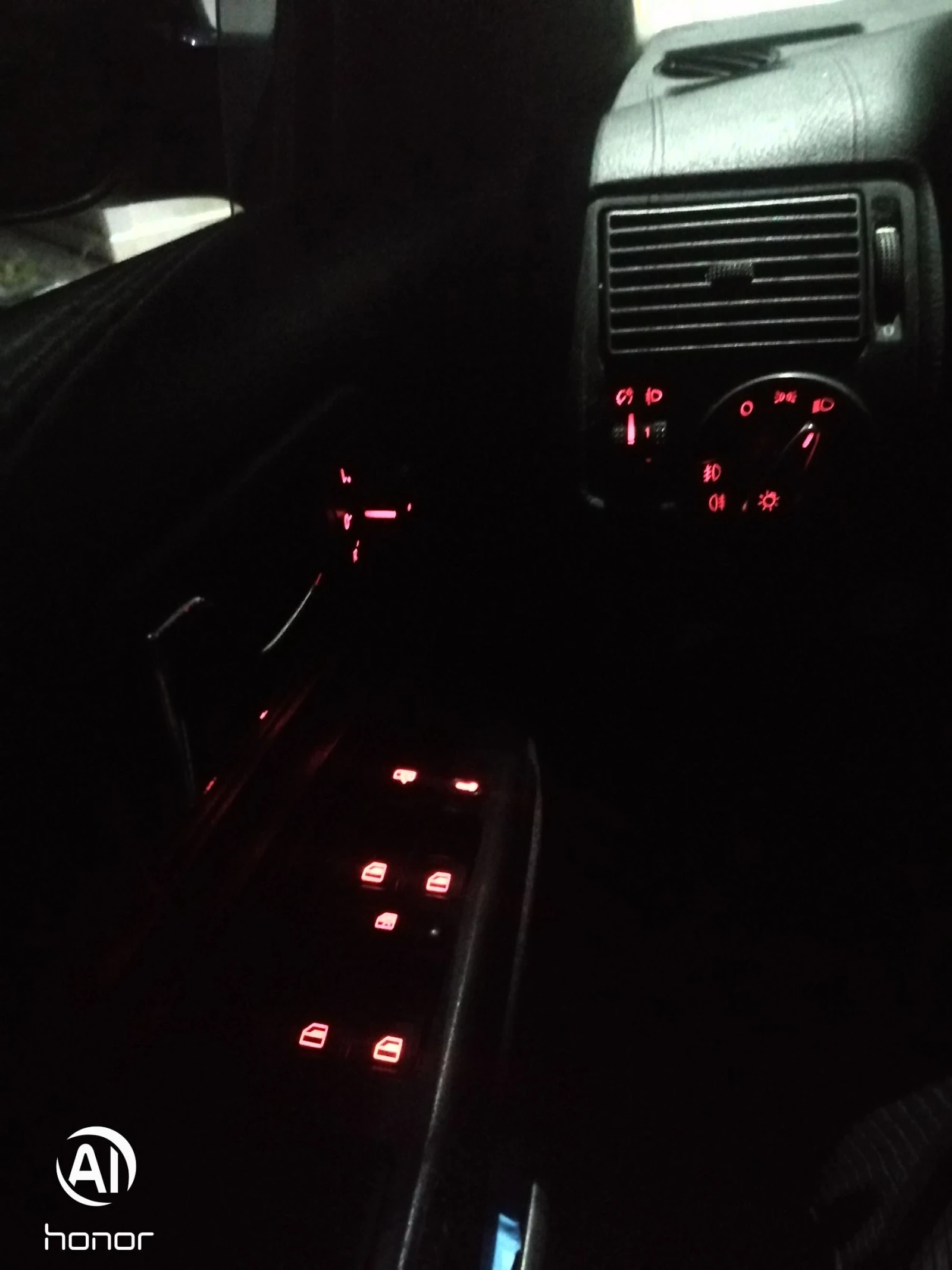 VW Golf  - изображение 10