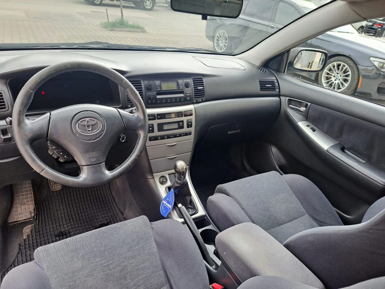 Toyota Corolla  - изображение 10
