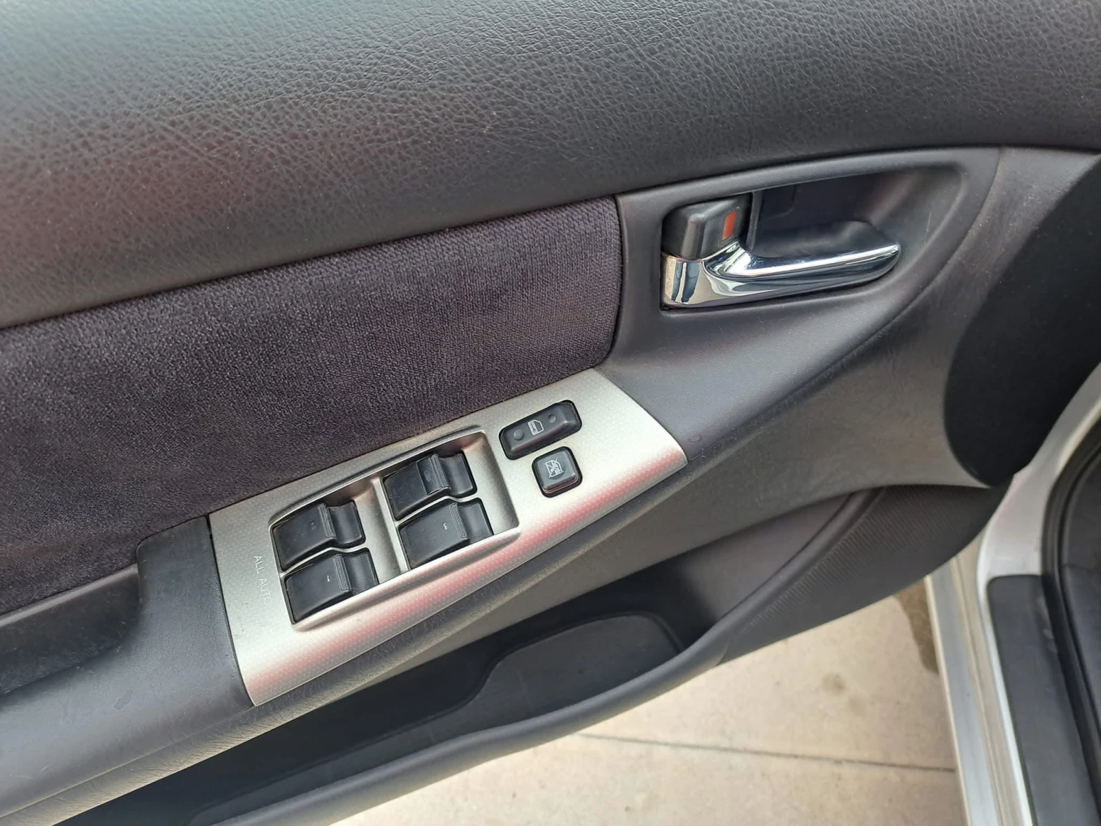 Toyota Corolla  - изображение 9