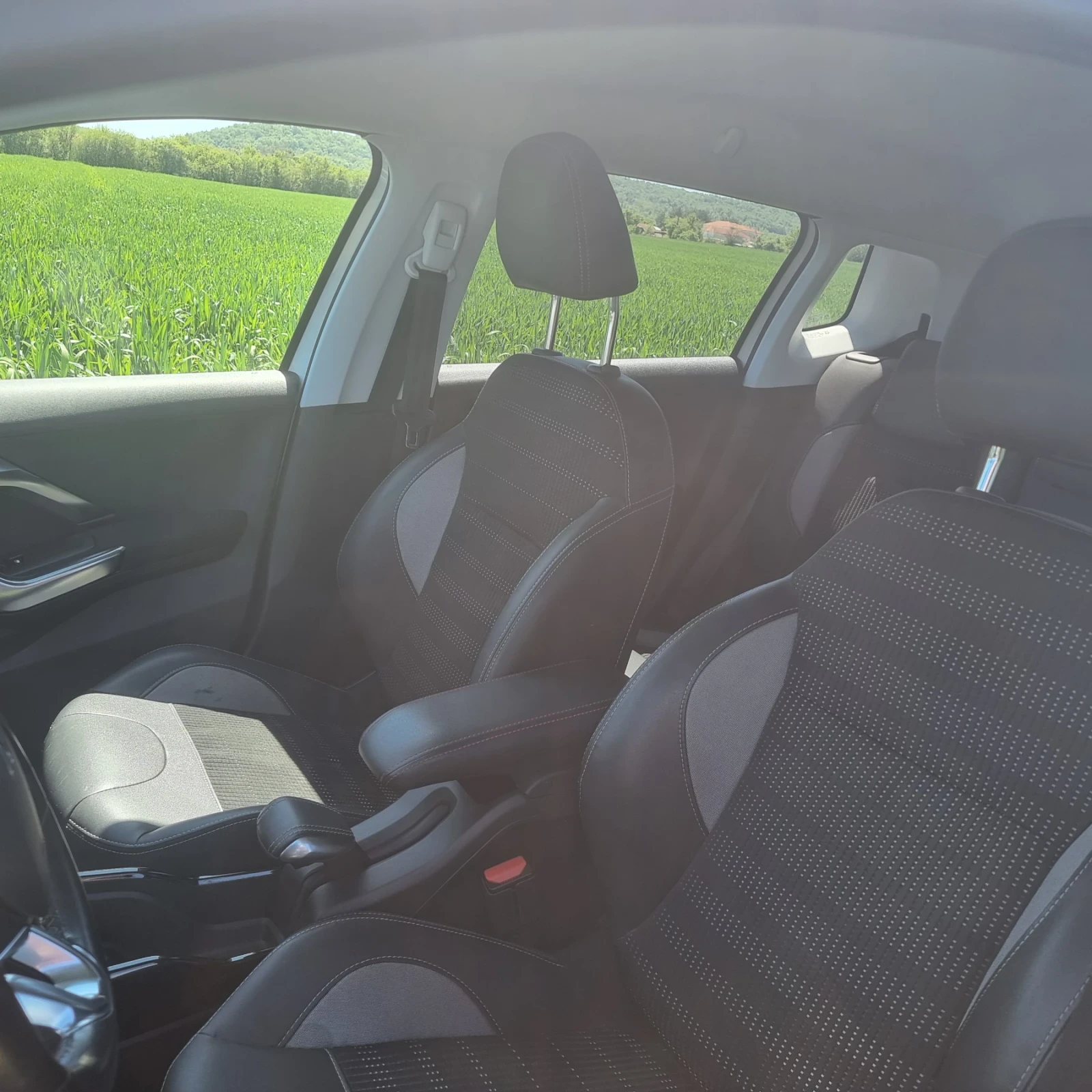 Peugeot 2008 1.2 бензин 110к.с турбо - изображение 10