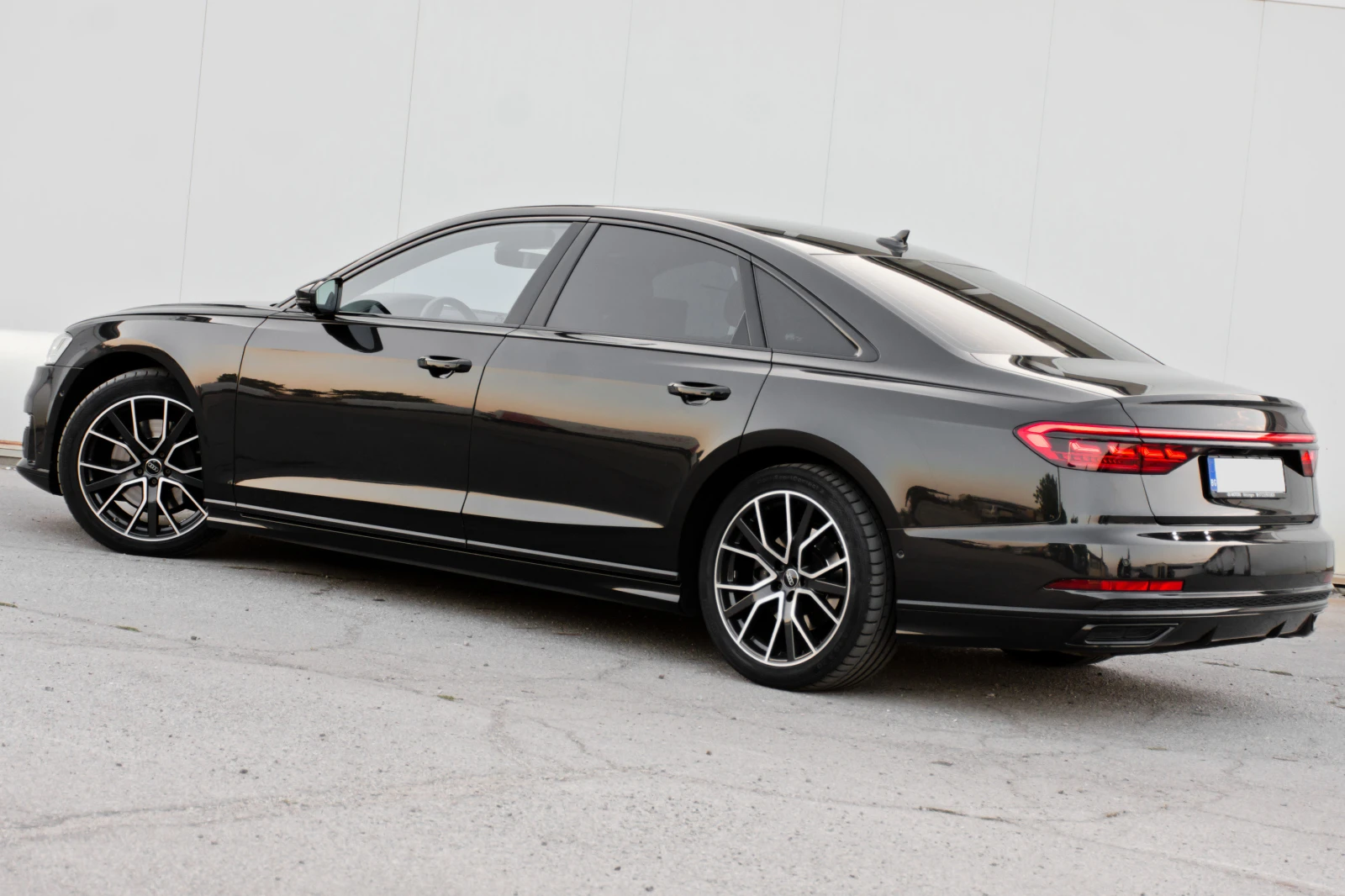 Audi A8 50 TDI BLACK ВСИЧКИ ЕКСТРИ - ЛИЗИНГ - изображение 4