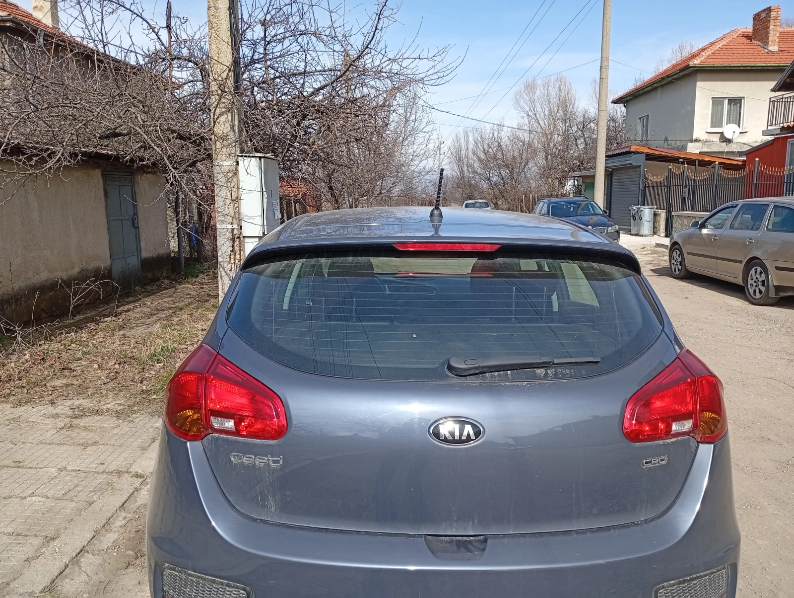 Kia Ceed, снимка 6 - Автомобили и джипове - 53700068