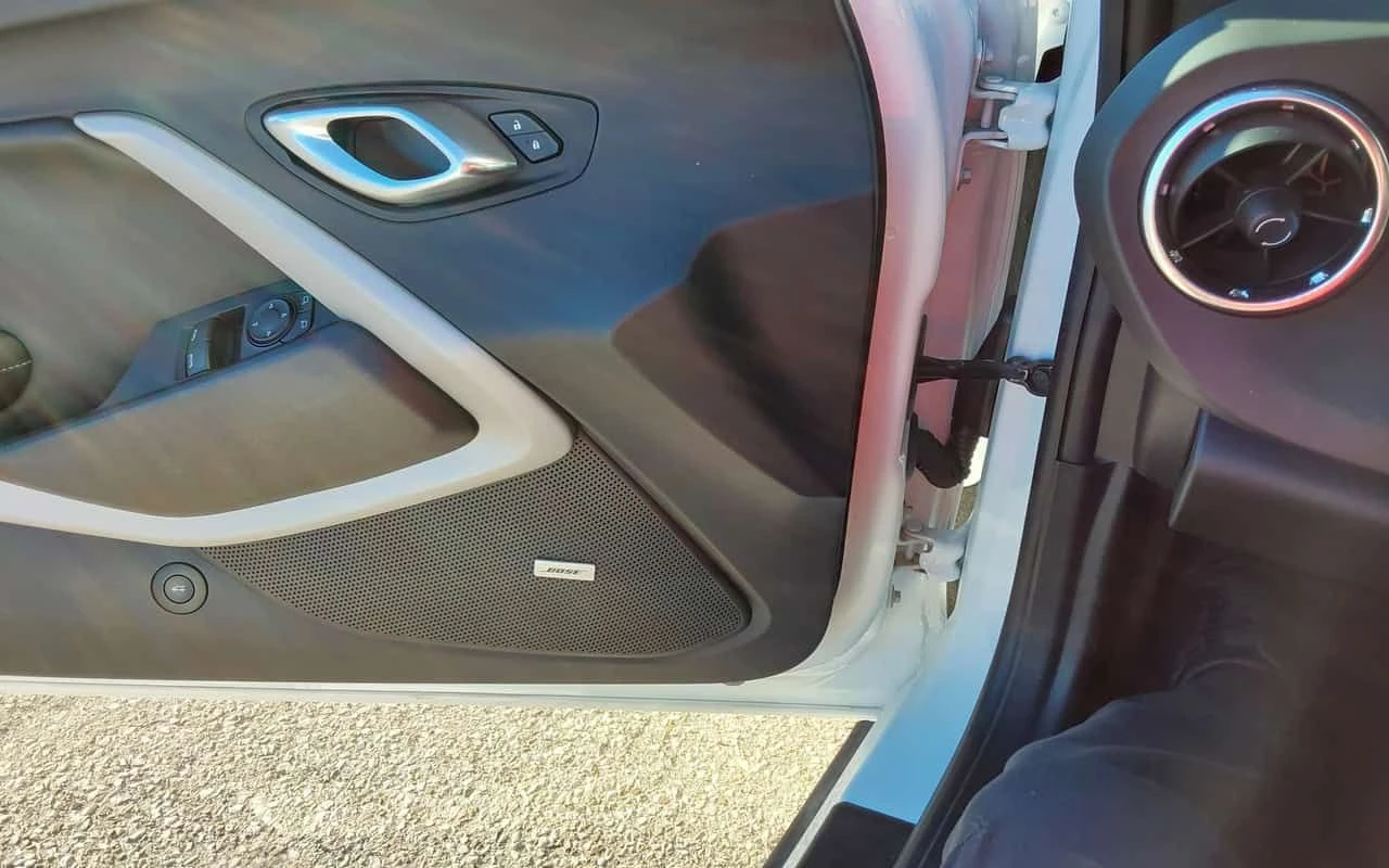 Chevrolet Camaro * LT1 * CARFAX * , снимка 10 - Автомобили и джипове - 53753792