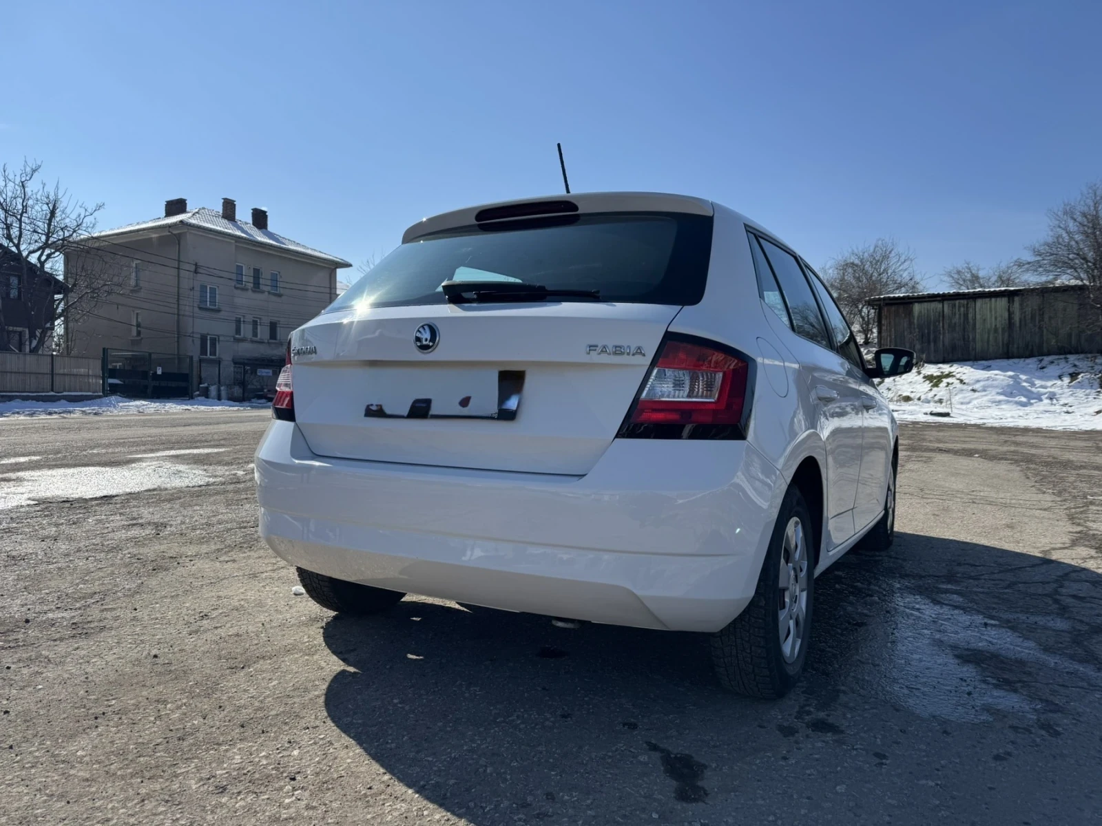 Skoda Fabia, снимка 2 - Автомобили и джипове - 53939566