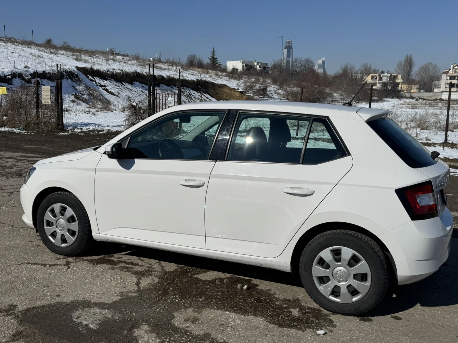 Skoda Fabia, снимка 6 - Автомобили и джипове - 53939566