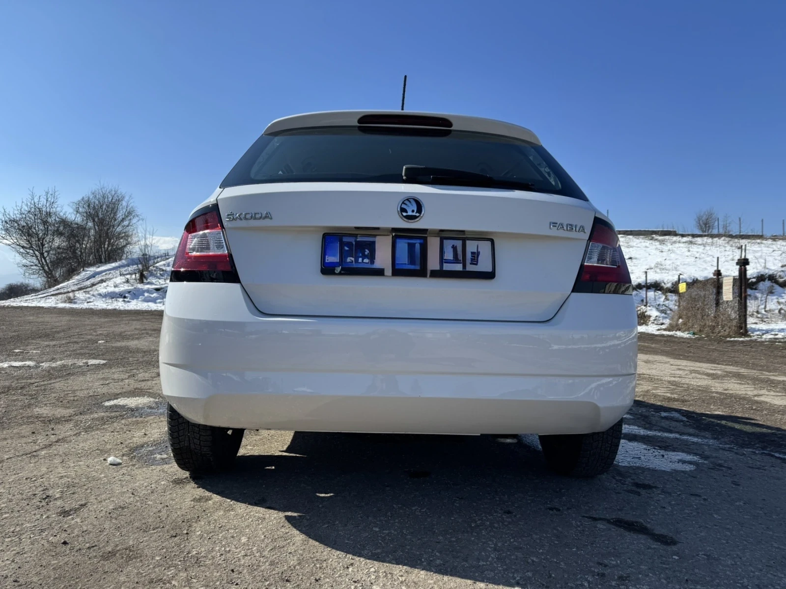 Skoda Fabia, снимка 5 - Автомобили и джипове - 53939566