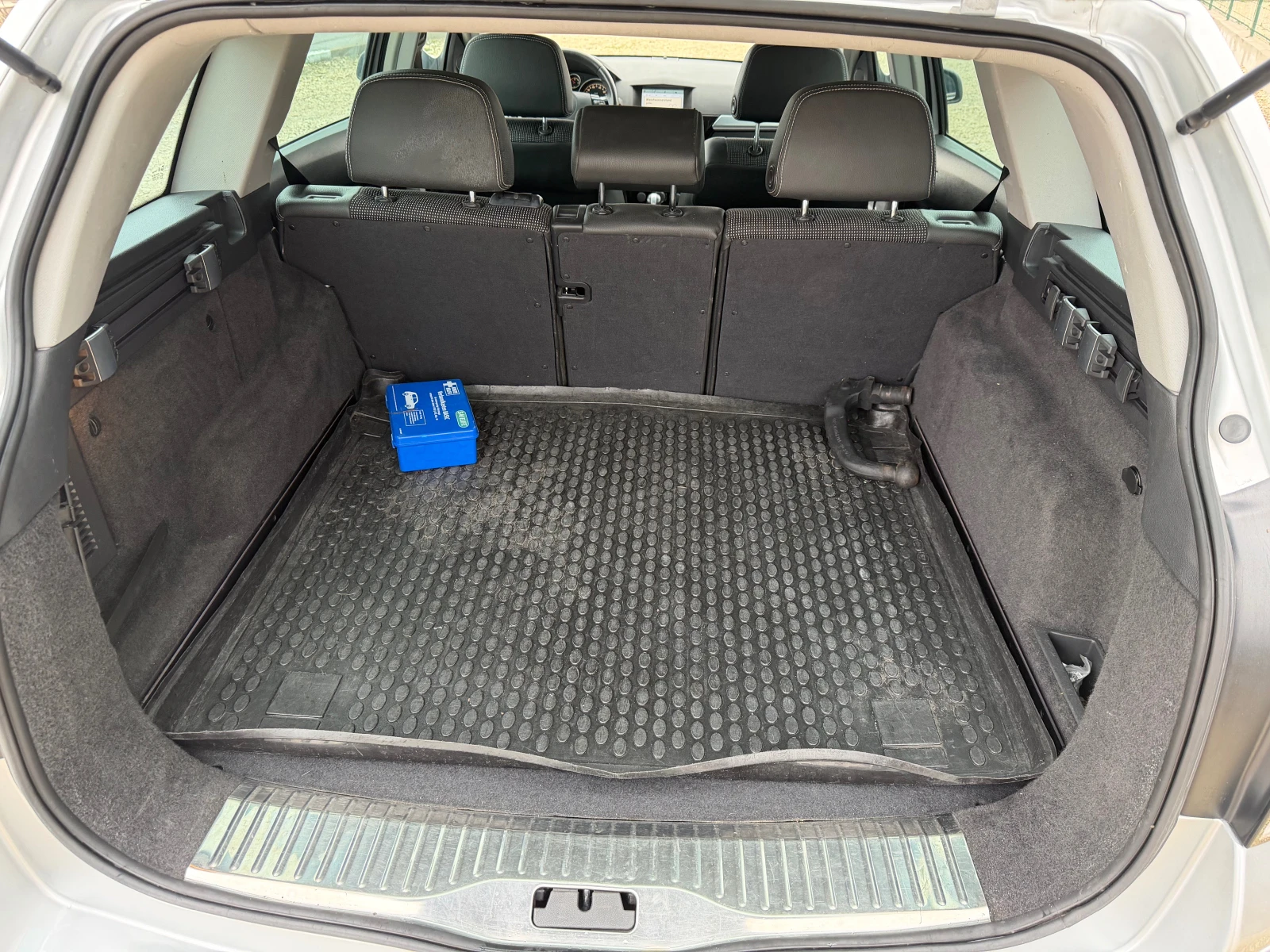 Opel Astra 1.6i 16v/116p.s-Cosmo/Avtomatik/Xenon/Koja!!!!, снимка 14 - Автомобили и джипове - 54013220