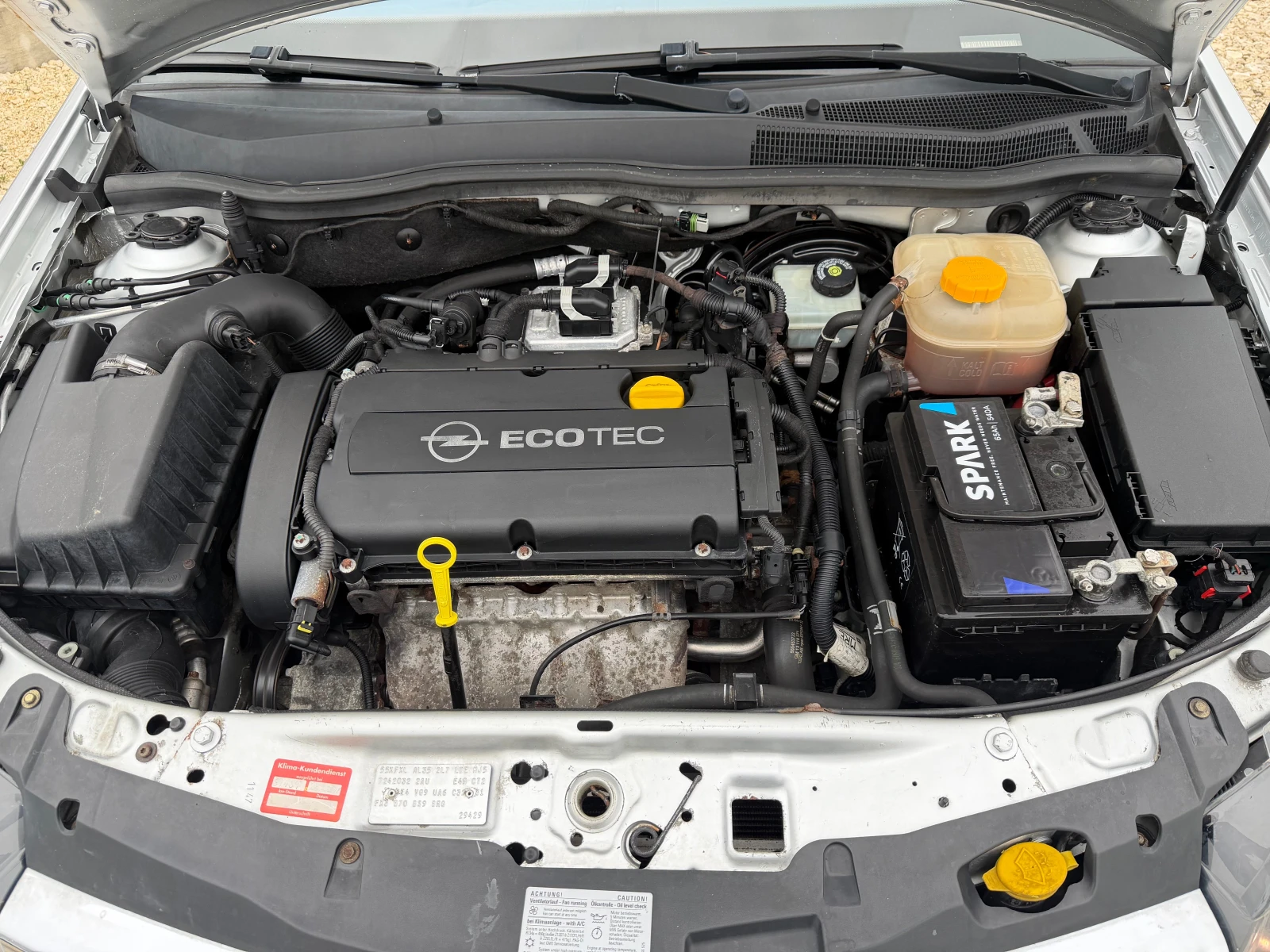 Opel Astra 1.6i 16v/116p.s-Cosmo/Avtomatik/Xenon/Koja!!!!, снимка 15 - Автомобили и джипове - 54013220