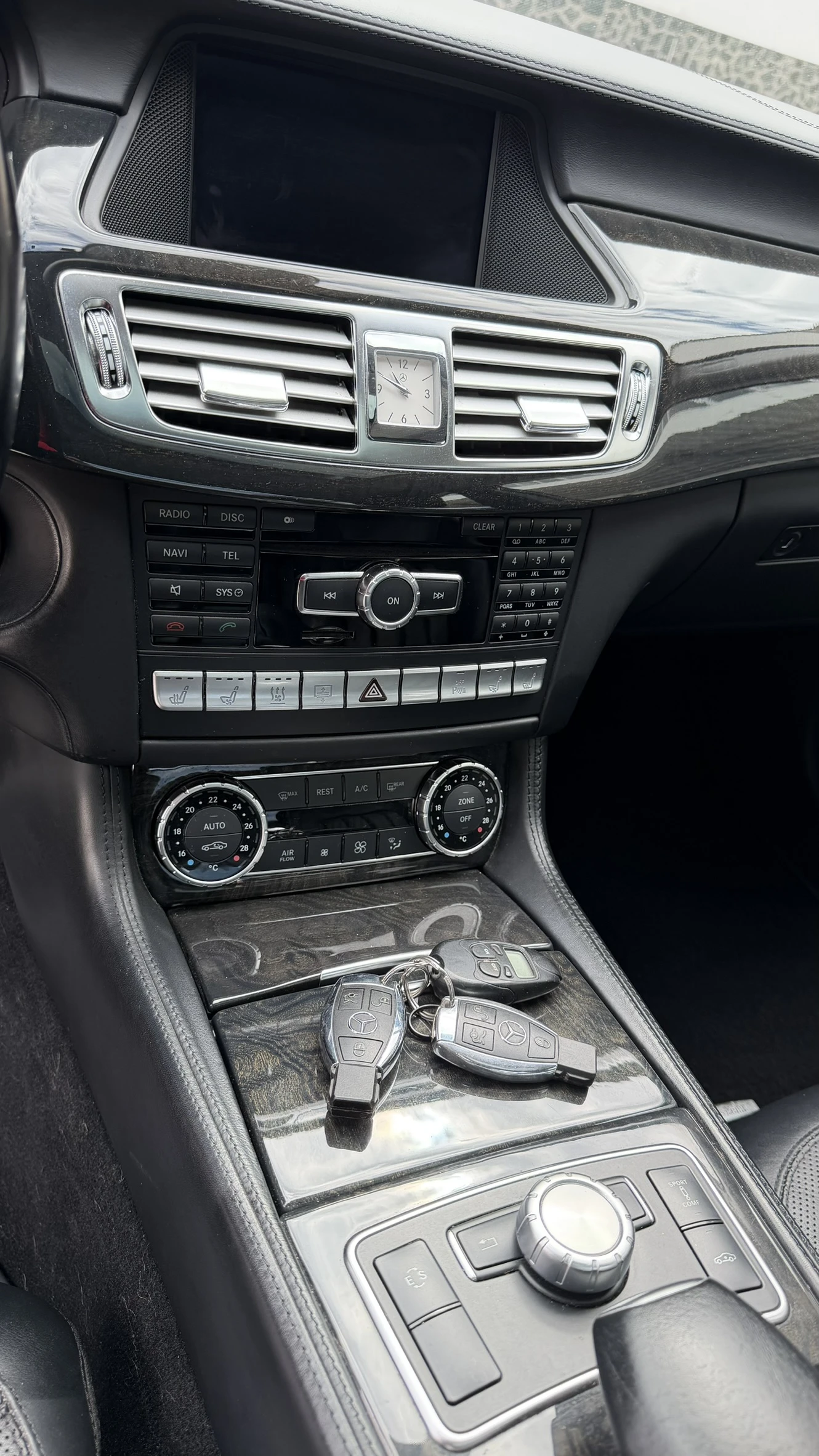 Mercedes-Benz CLS 350 4X4 FULL EXTRAS | ��������� | ����� | KEYLESS  | Mobile.bg � ����������� 9