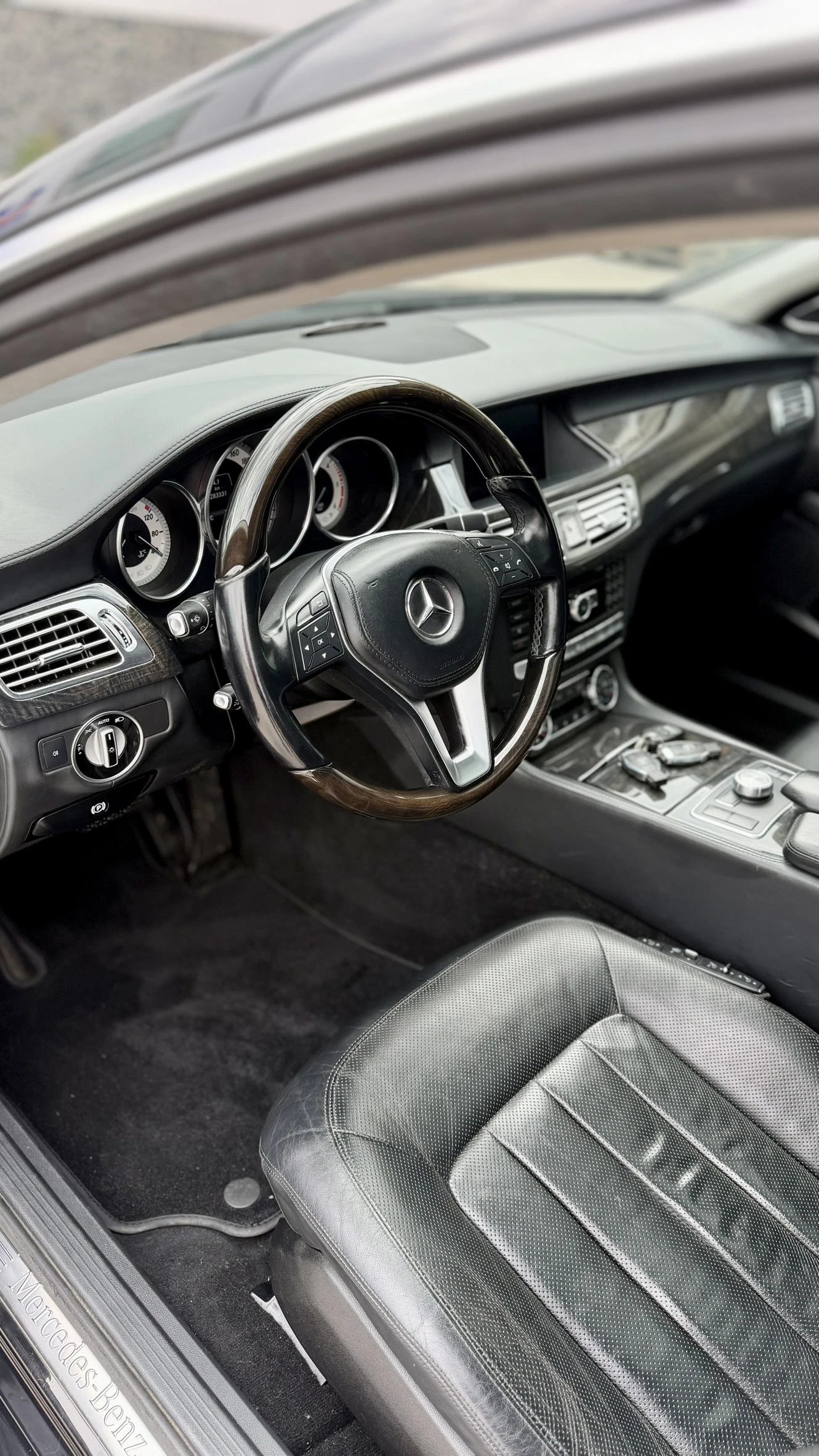 Mercedes-Benz CLS 350 4X4 FULL EXTRAS | ��������� | ����� | KEYLESS  | Mobile.bg � ����������� 8