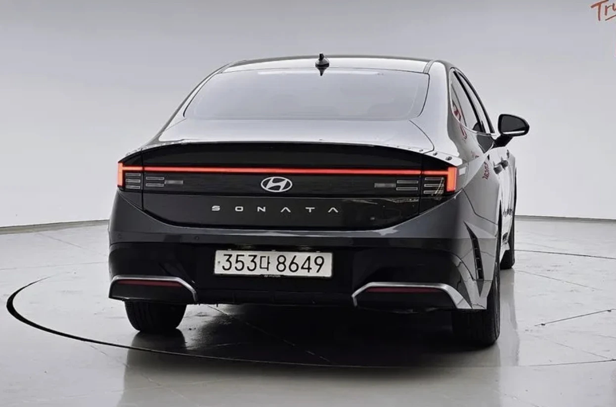 Hyundai Sonata PREMIUM* HYBRID* ПОДГРЕВ* 360КАМЕРА* ПОДГРЕВ* КЕЙЛ, снимка 4 - Автомобили и джипове - 54158311