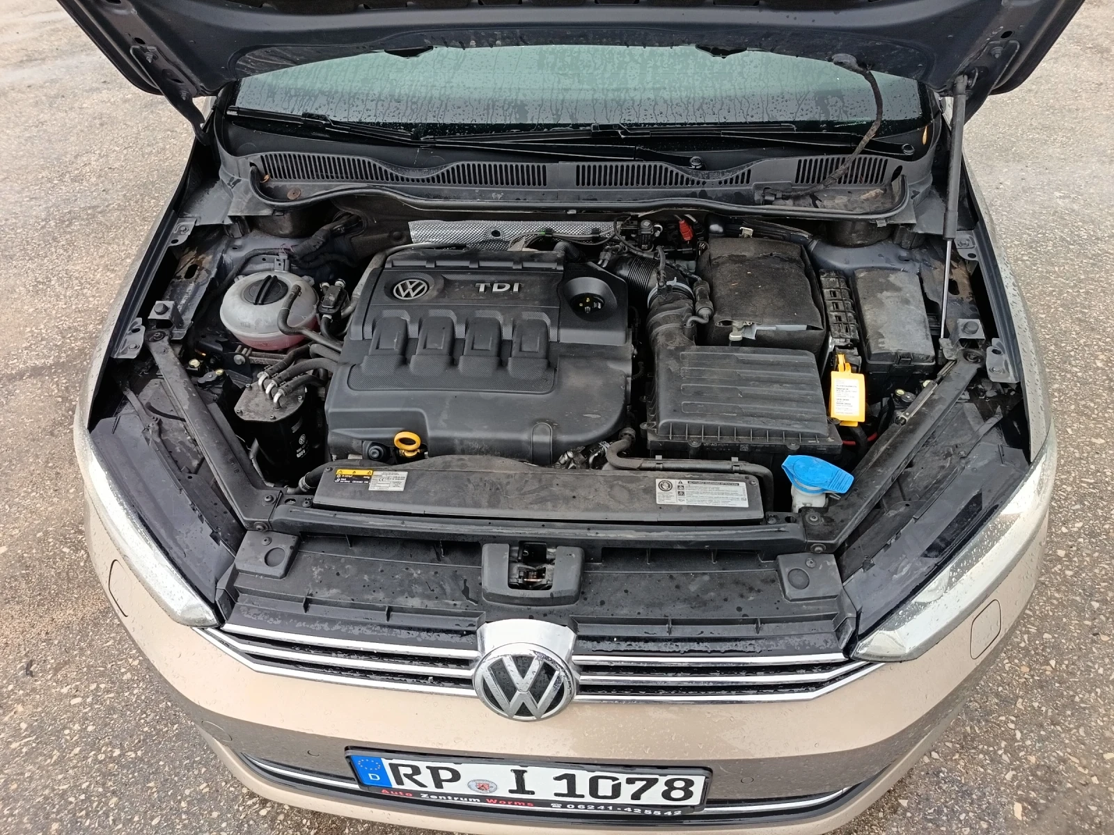 VW Passat SPORTSVAN 2.0 TDI 150 PS АВТОМАТ , снимка 14 - Автомобили и джипове - 54443393