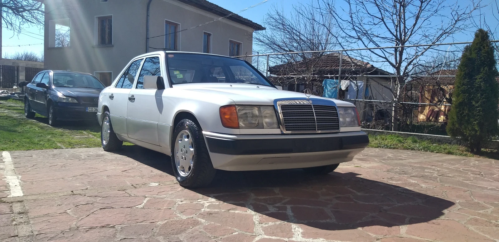 Mercedes-Benz 124 230 � | Mobile.bg � ����������� 1