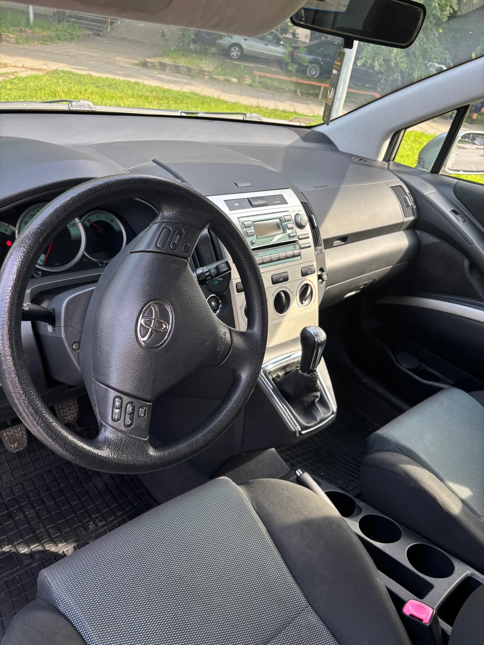 Toyota Corolla verso | Mobile.bg � ����������� 10