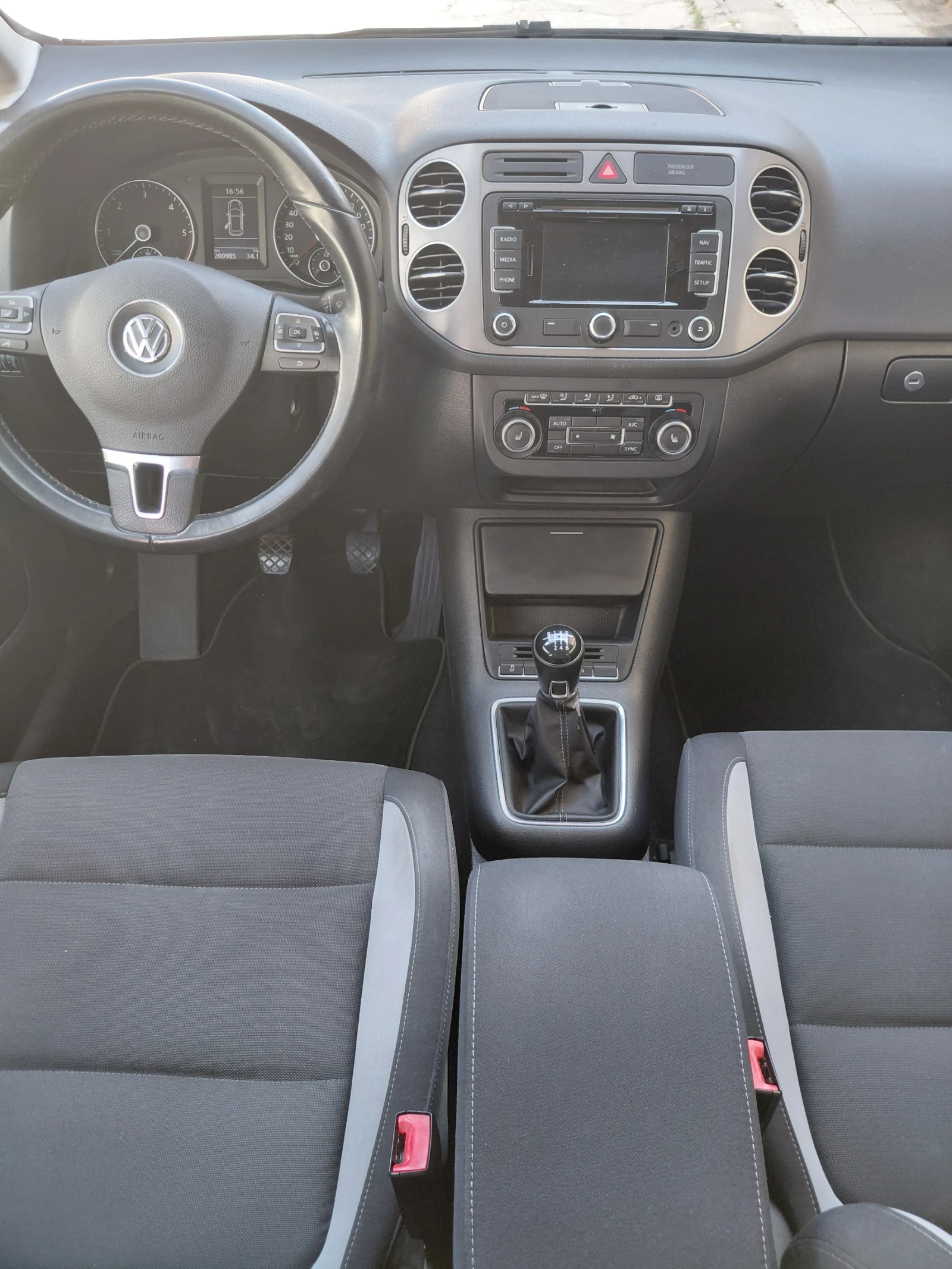 VW Golf Plus 2.0 FACELIFT, снимка 17 - Автомобили и джипове - 55176949
