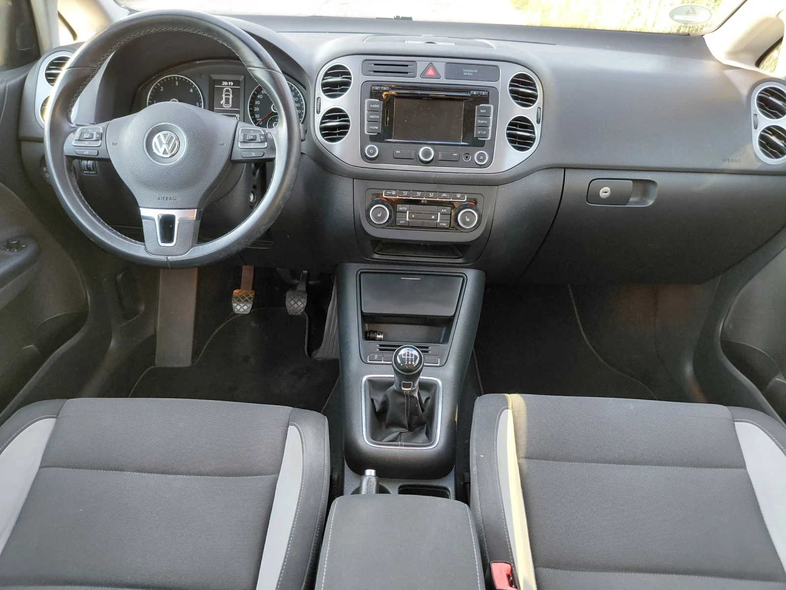 VW Golf Plus 2.0 FACELIFT, снимка 13 - Автомобили и джипове - 55176949