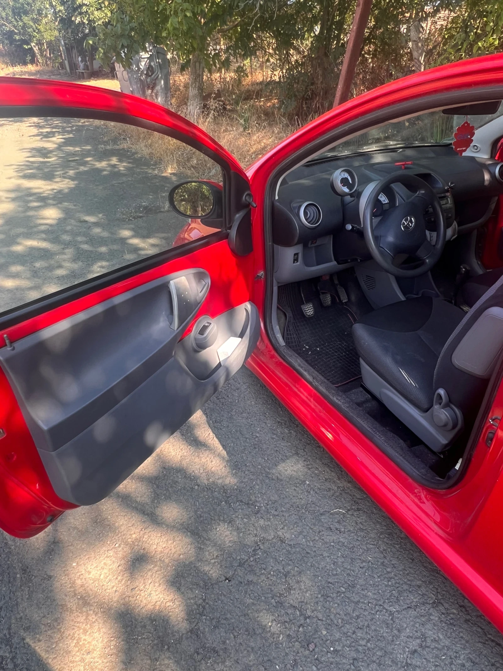 Toyota Aygo, снимка 9 - Автомобили и джипове - 55407020